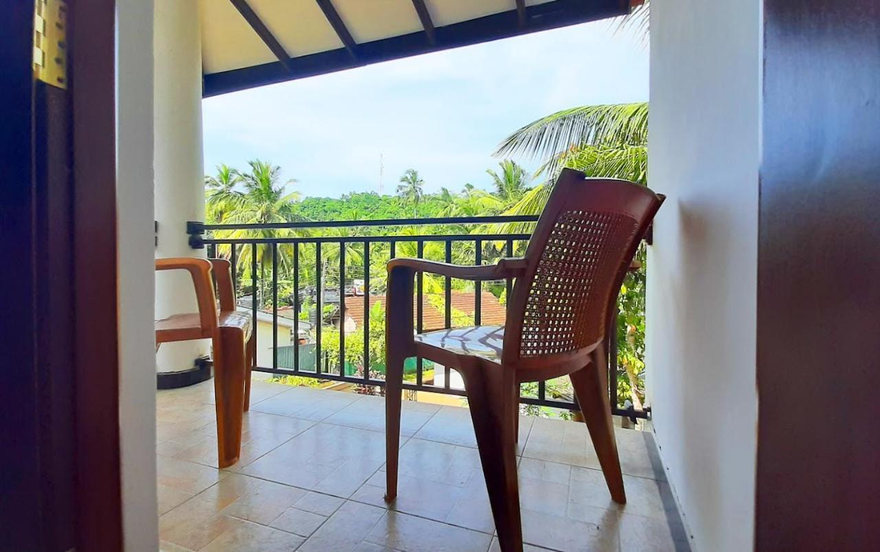 Sea & Greens Apartments Unawatuna Bagian luar foto